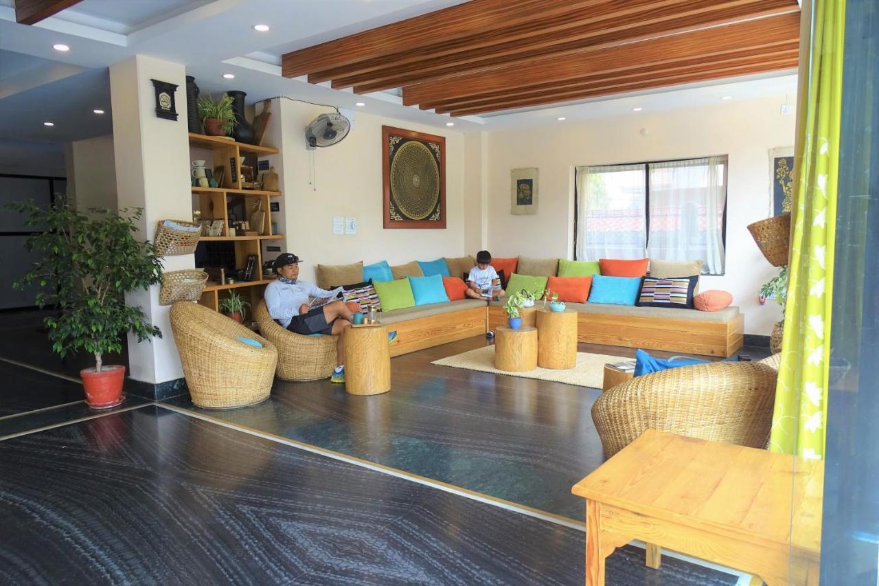Hotel Karuna Pokhara Zewnętrze zdjęcie