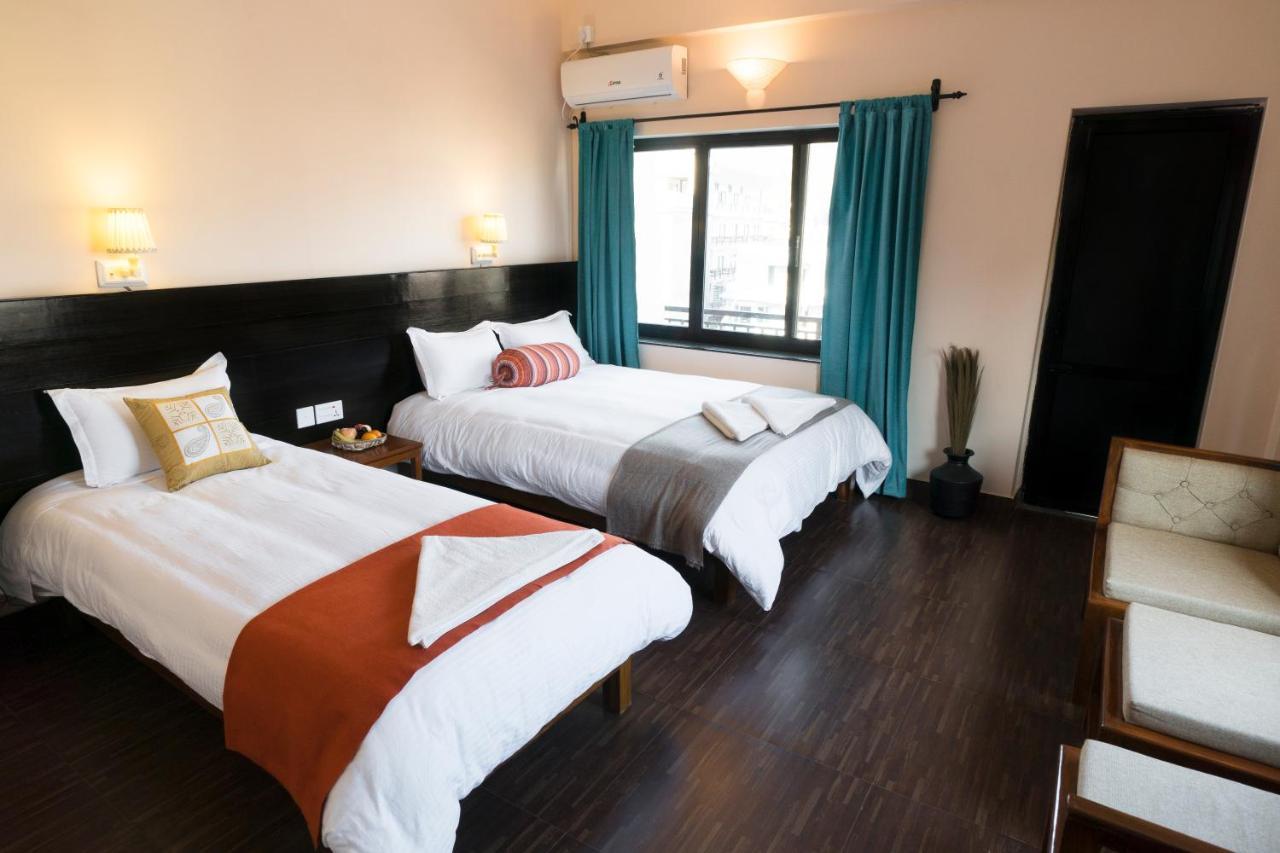 Hotel Karuna Pokhara Zewnętrze zdjęcie