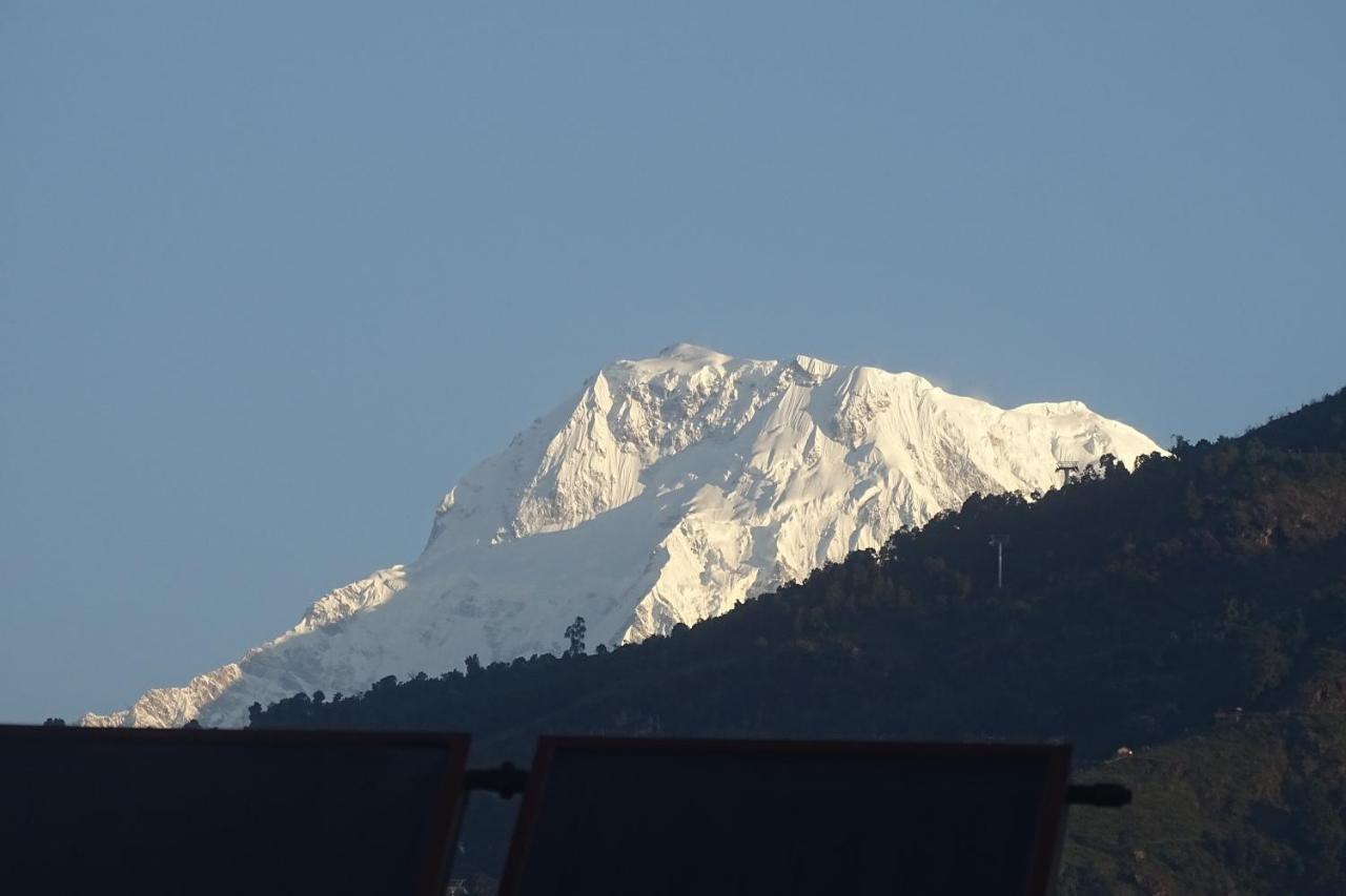 Hotel Karuna Pokhara Zewnętrze zdjęcie