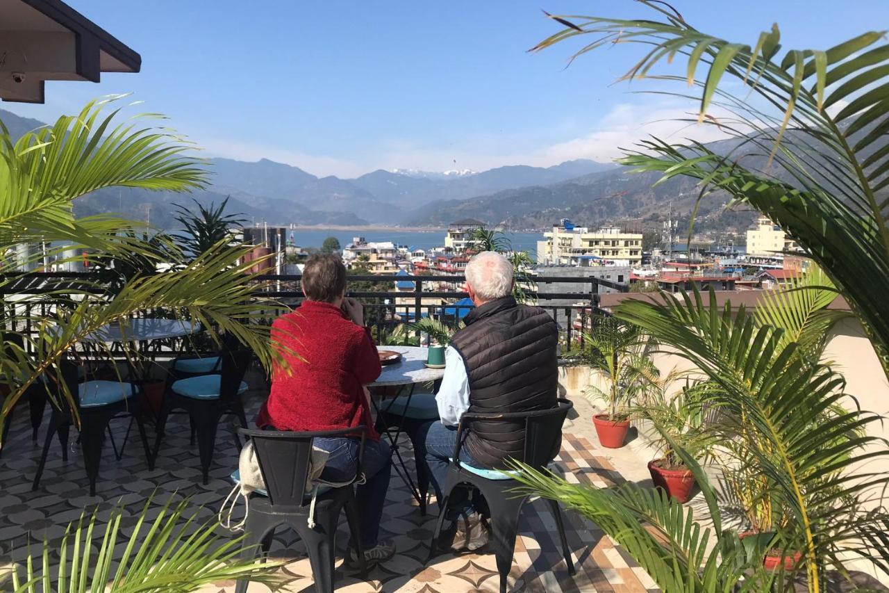 Hotel Karuna Pokhara Zewnętrze zdjęcie